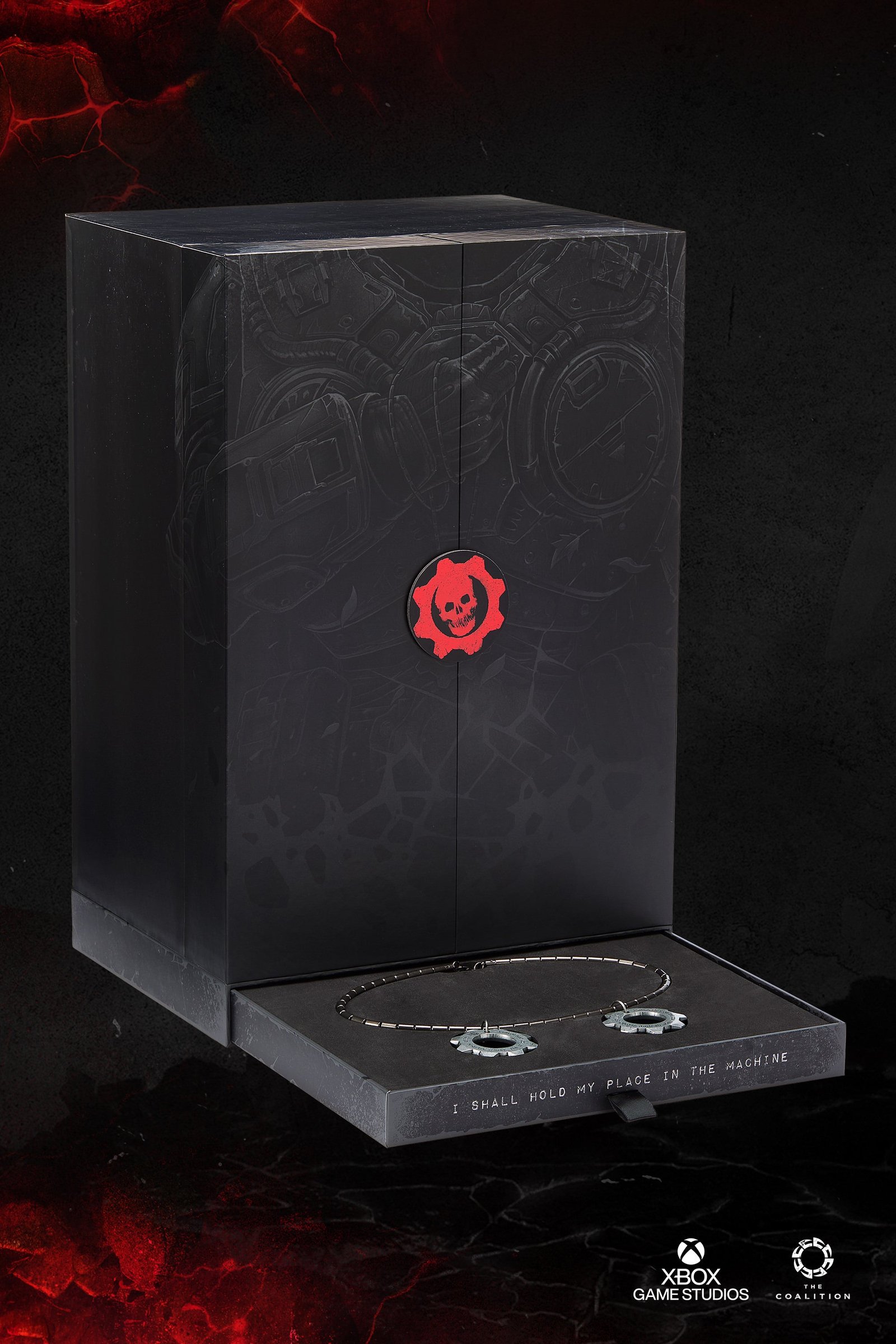 Gears of War E-Day Collector's Edition - closed collector's display packaging with the COG emblem - fivestaredition.com