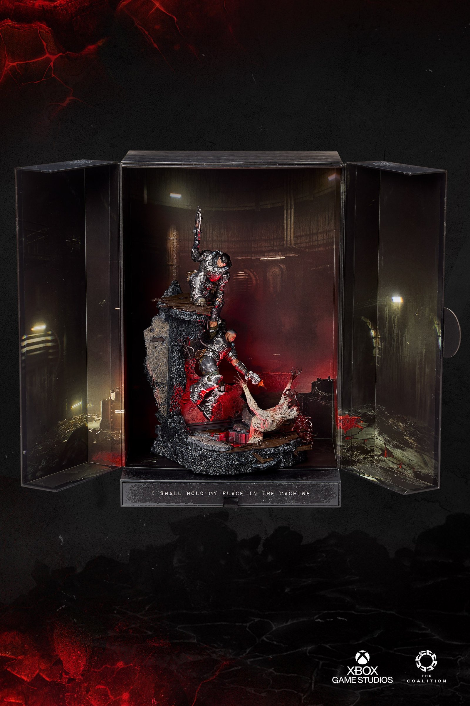 Gears of War E-Day Collector's Edition - display case open showing the Marcus Fenix and Dominic Santiago statue - fivestaredition.com